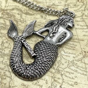 Silver 🧜🏻‍♀️ mermaid Necklace